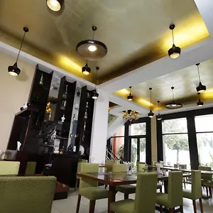 Hotel East